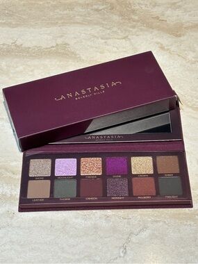Anastasia Beverly Hills Fall Romance Eyeshadow Palette (Limited Edition)